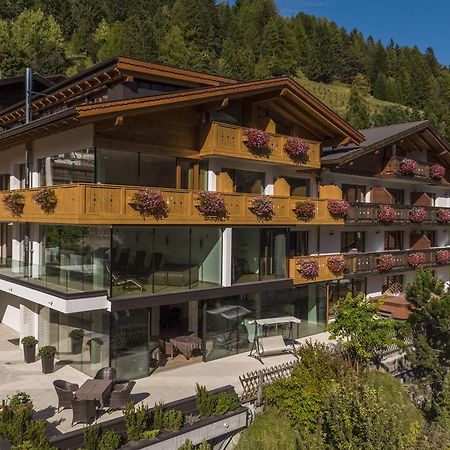 Hotel Garnì Gardena - Appartments Santa Cristina Val Gardena Esterno foto