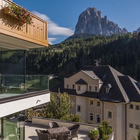 Hotel Garnì Gardena - Appartments Santa Cristina Val Gardena Esterno foto