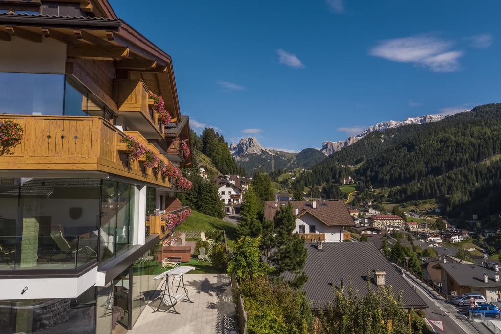Hotel Garnì Gardena - Appartments Santa Cristina Val Gardena Esterno foto